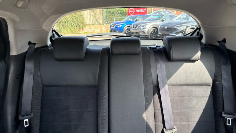 Nissan Juke 1.6 [112] Bose Personal Edition 5dr Petrol Hatchback